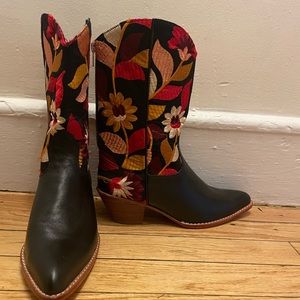 Momo New York western boots